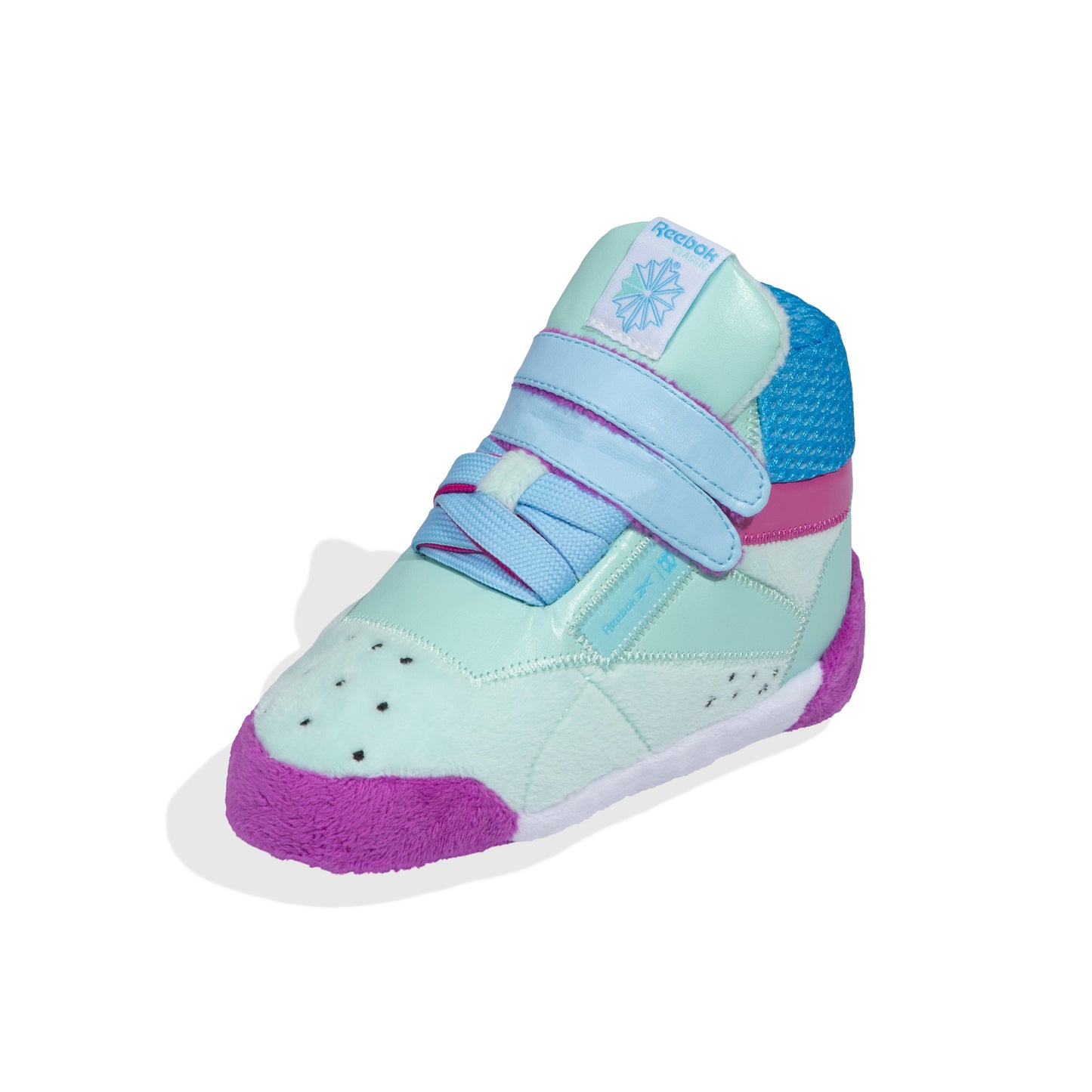 zee.dog Freestyle Plush Sneaker Toy