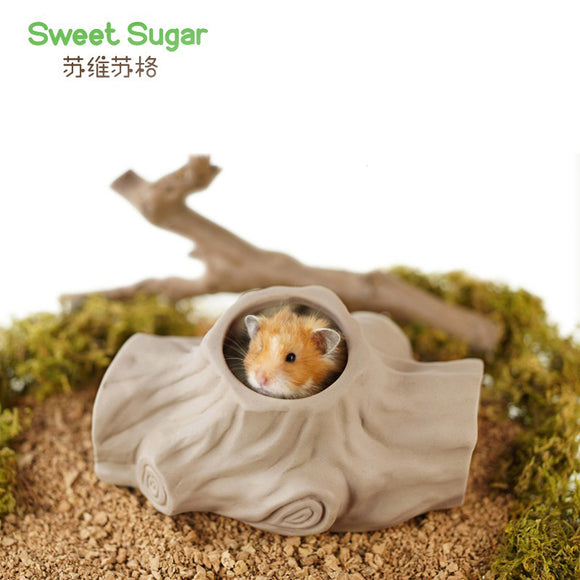 Sweet Sugar Tree Trunk Hideout | L